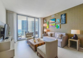 Beachfront Condo with Mesmerizing Views